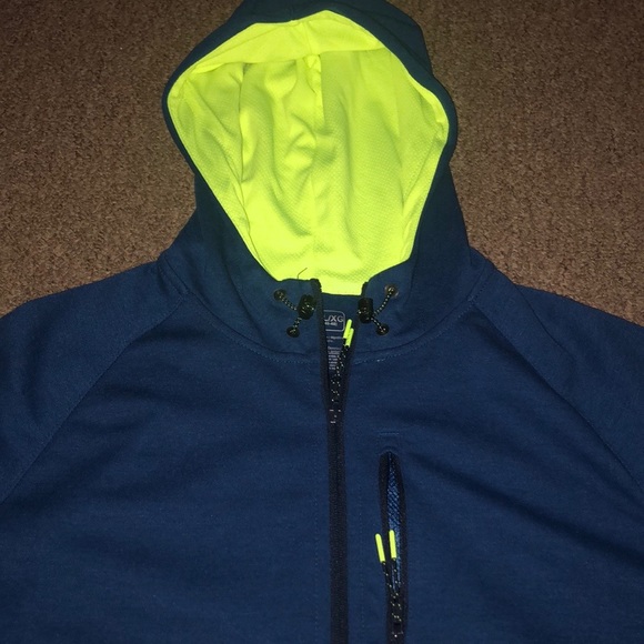 Russell Athletic Other - Russell Athletic men jacket size Xl
